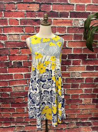 Inoah - Women's Modern Bloom Sleeveless Swing Dress