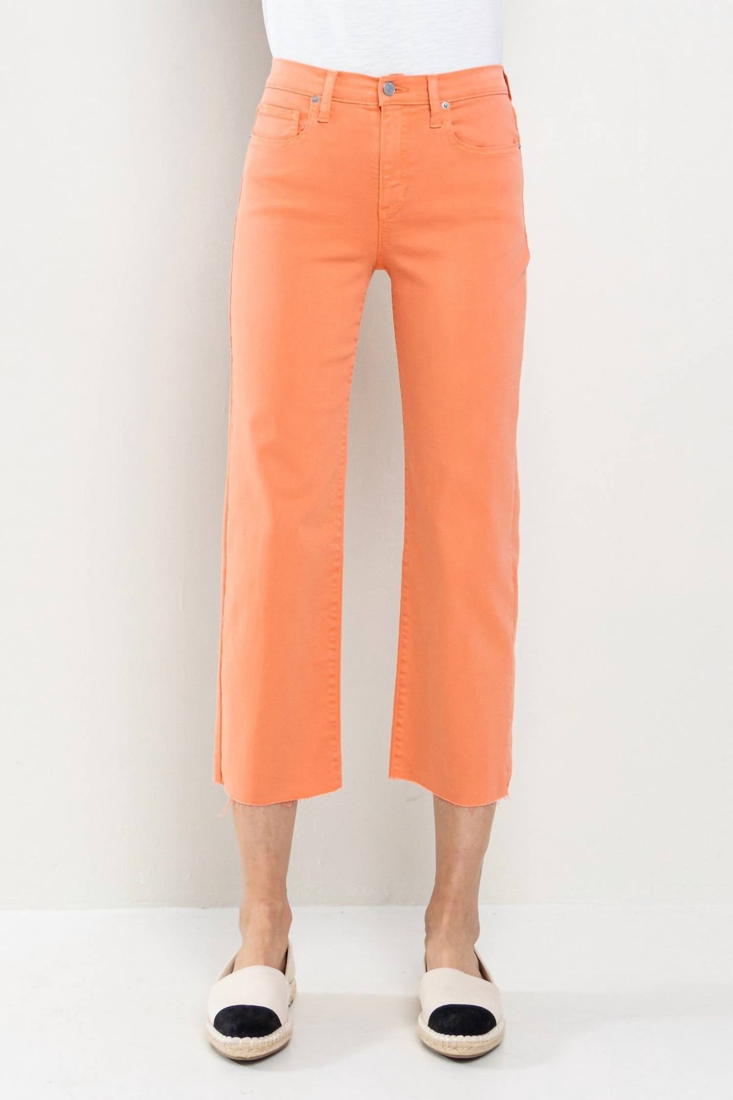 Sneak Peek - Women's High Rise Straight Leg Raw Hem Capris