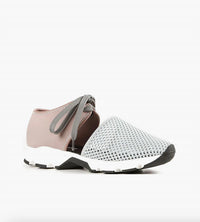 All Black - Women's Amazing Mesh Sneakers