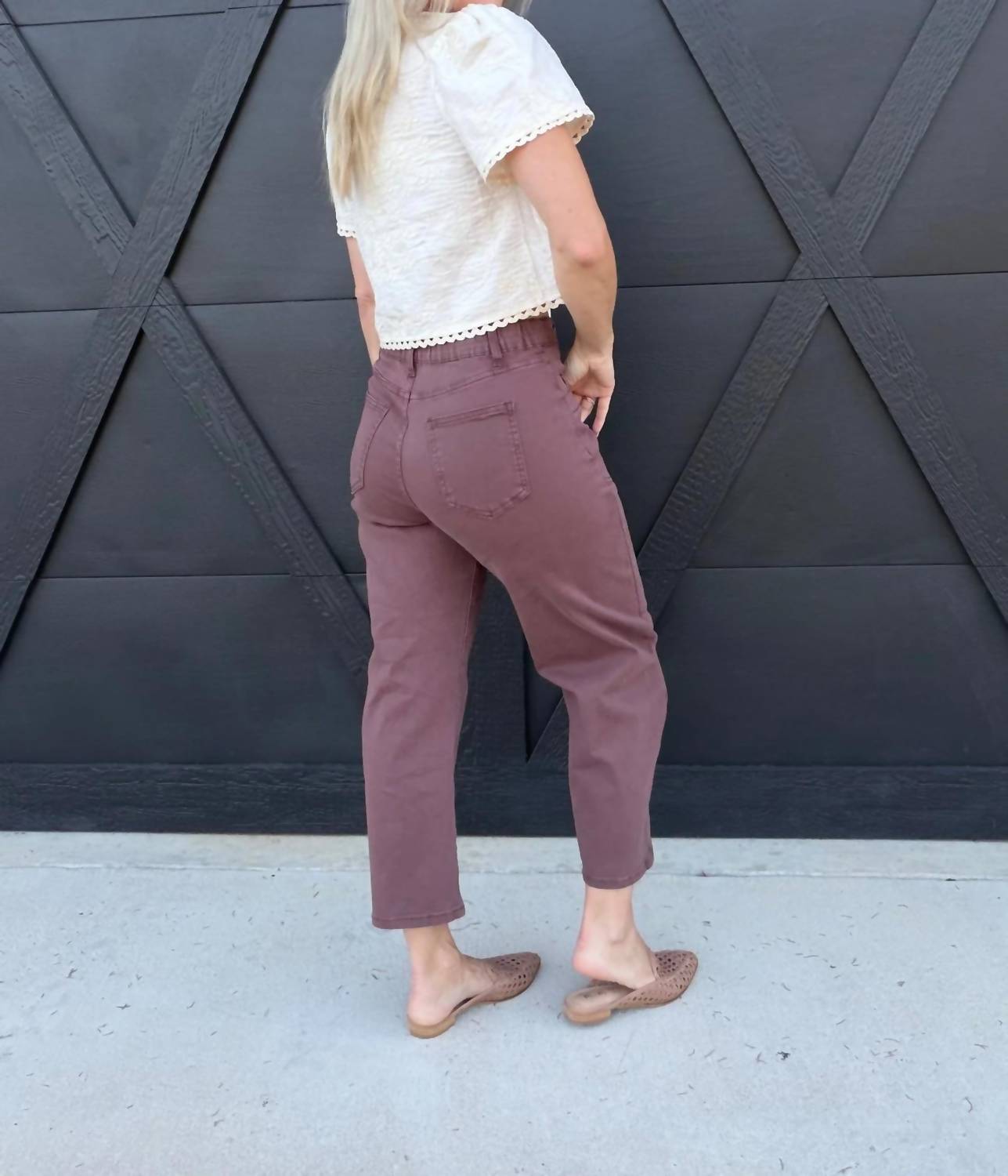 Faire - Women's Square Patch Pocket Ankle-length Barrel Jeans