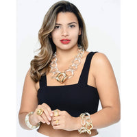 Gold & Honey - Women's Oversized Twisted Link Lucite Necklace