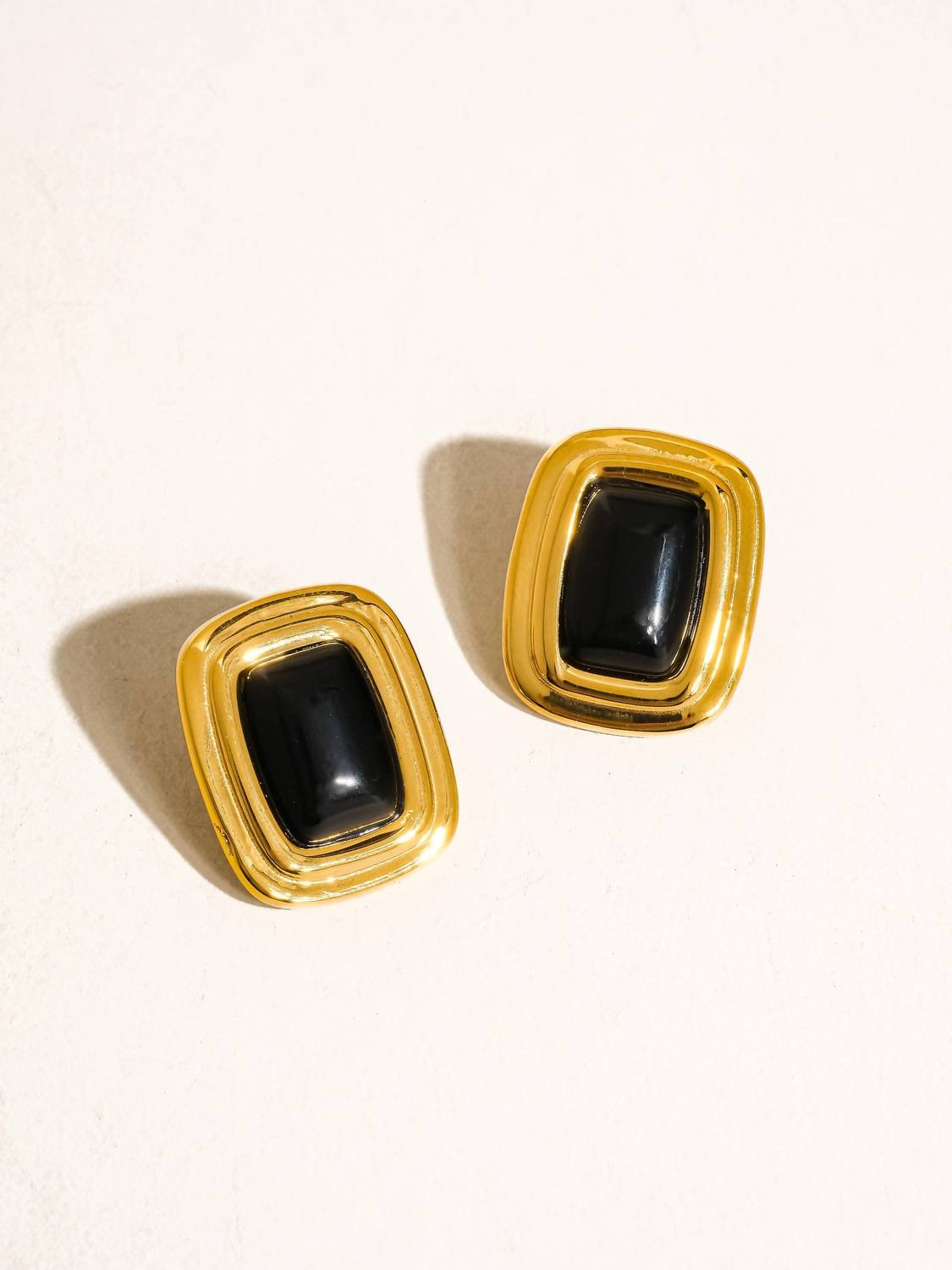 Flanerie By Maiq - Women's Classic Square Stone Earrings
