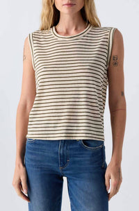 Amo - SLEEVELESS LOVE TEE