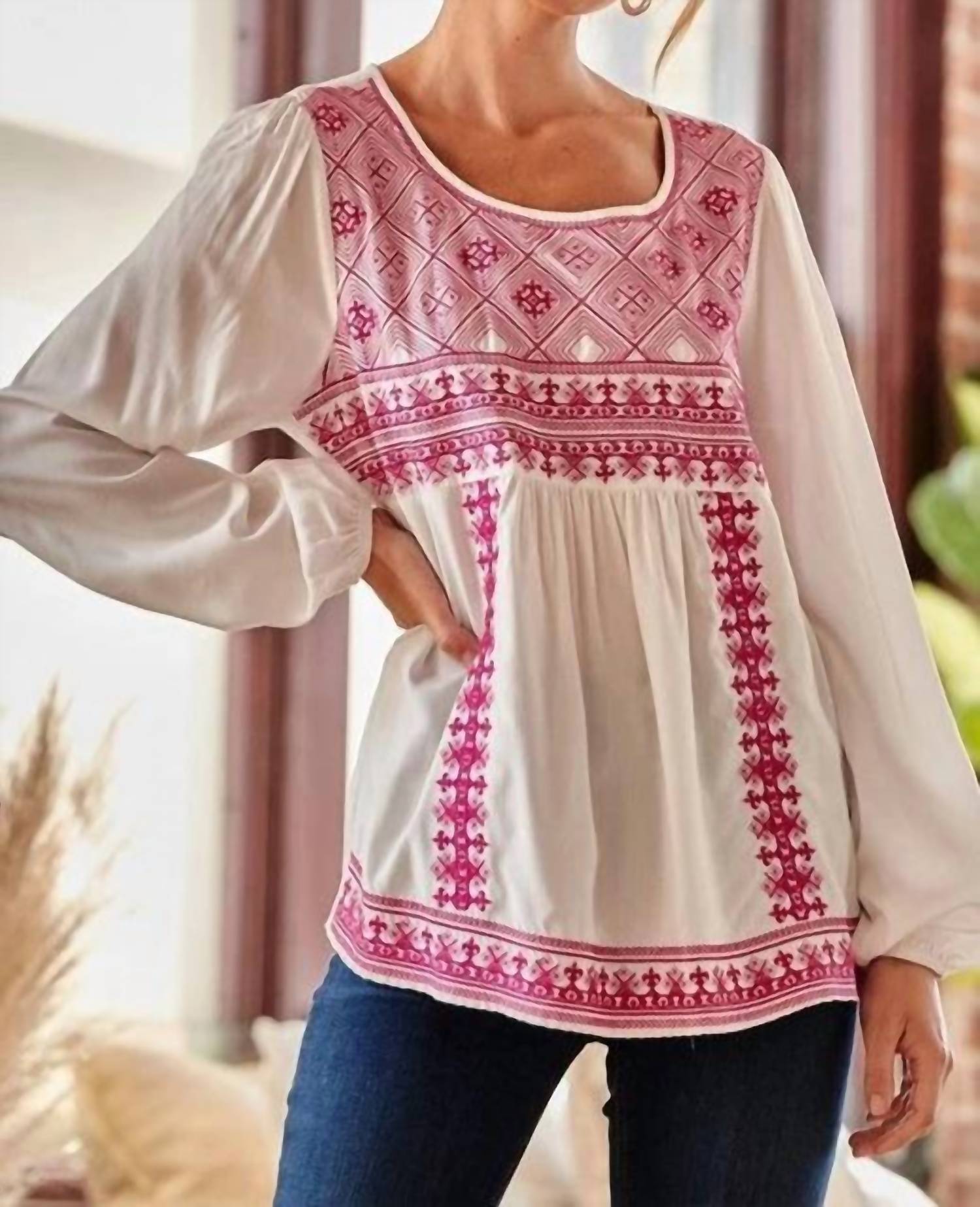 Savanna Jane - Delicate Detailed Embroidery Top