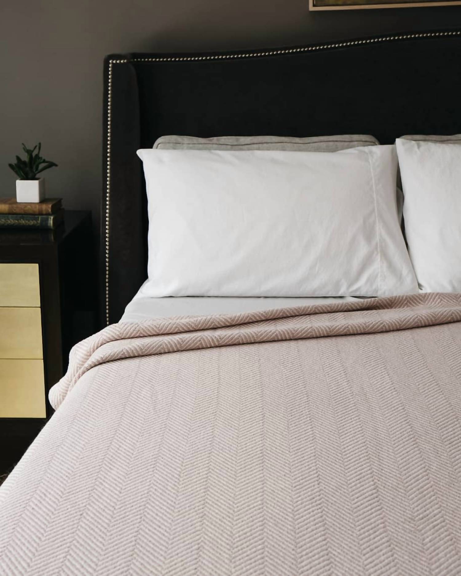 Evangeline - Herringbone Cotton Blanket - King 108"x93"