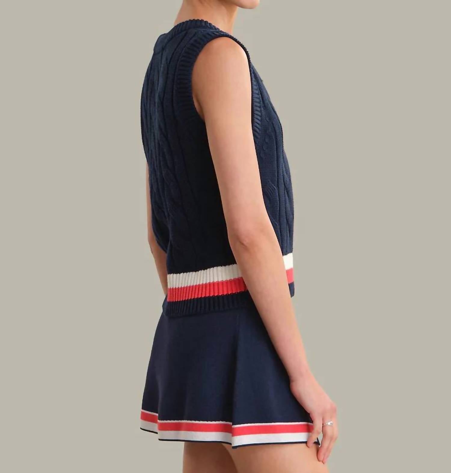 525 America - Elle Cable V-neck Vest