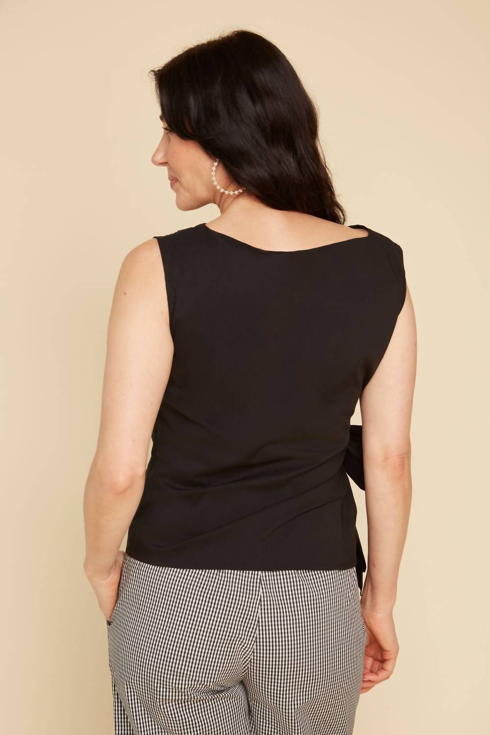 Renuar - Sleeveless Tie Top