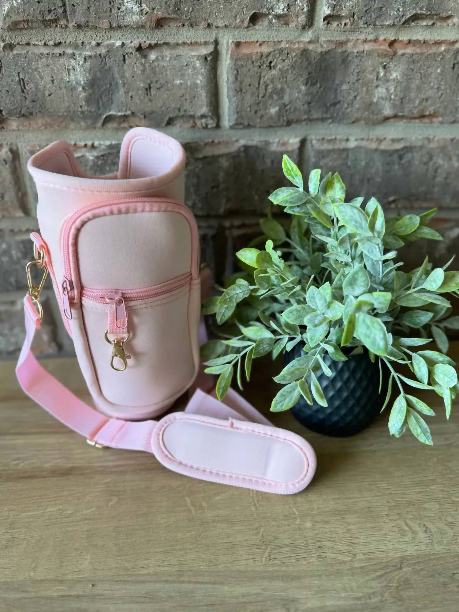 Kaydee Lynn - 40 Oz Tumbler Crossbody Carrier