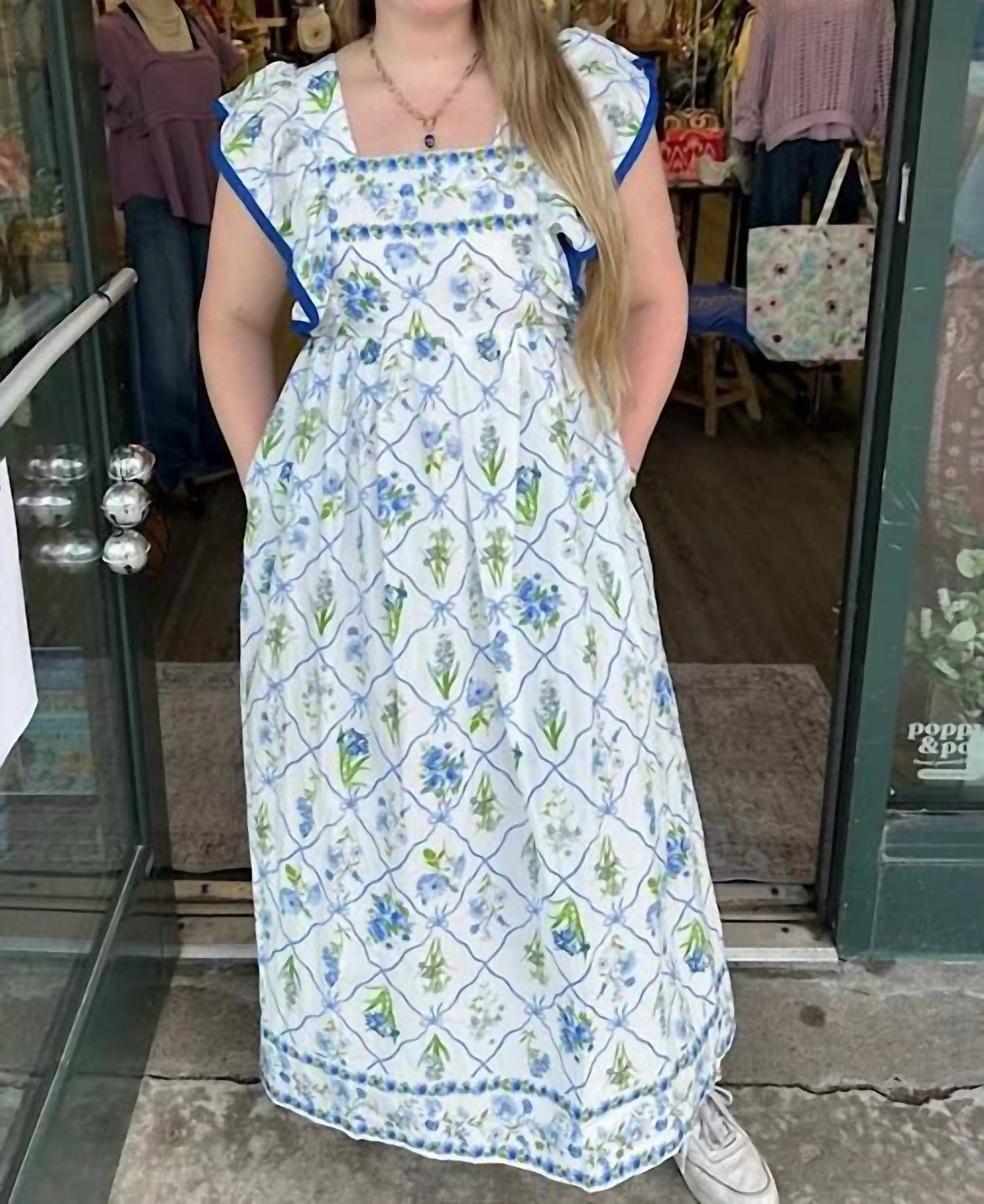 Entro - Women's Lenora Botanical Print Flutter Sleeve Midi Dress