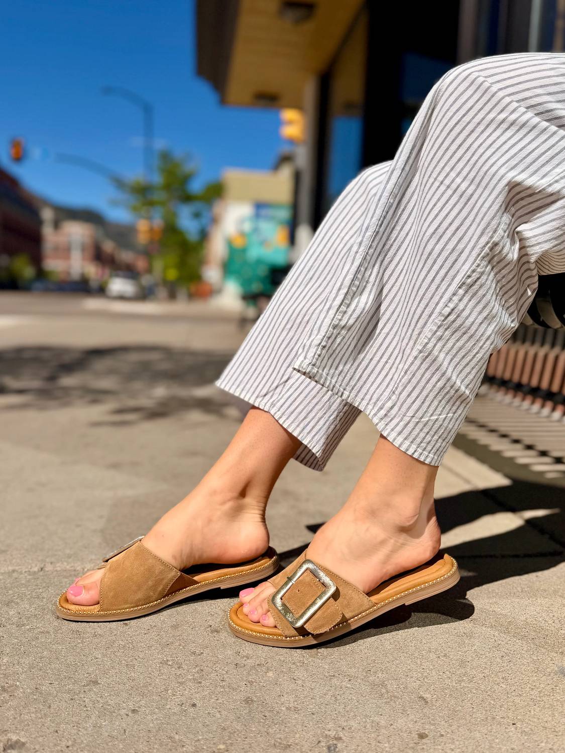Ateliers - Women's Bryce Suede Sandals