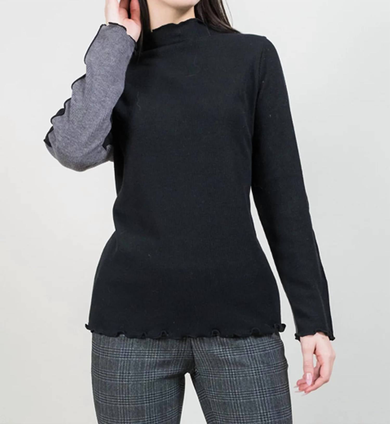 Trisha Tyler - Two toned ribbed top