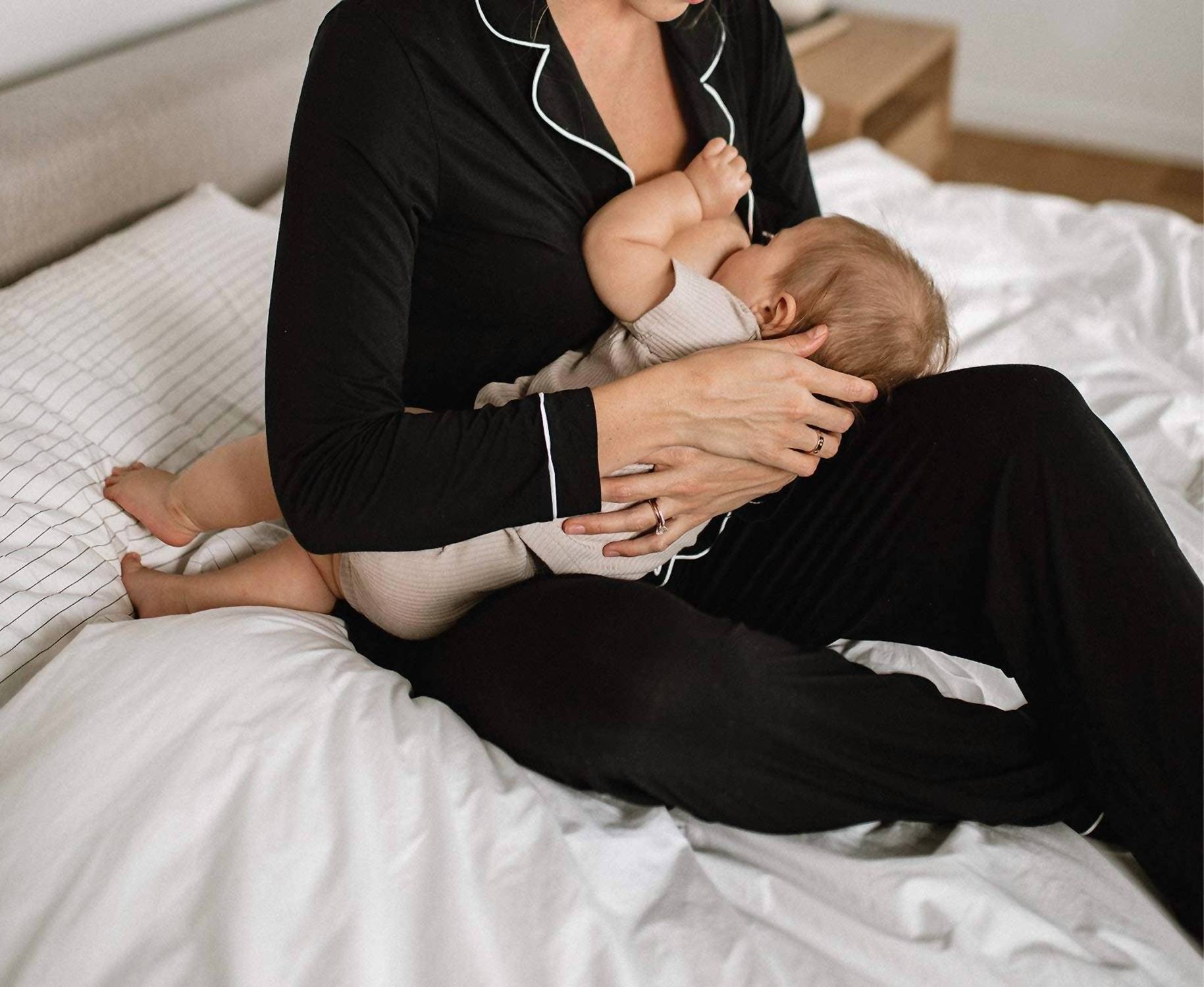 Kindred Bravely - Clea Bamboo Classic Long Sleeve Maternity & Nursing Pajamas