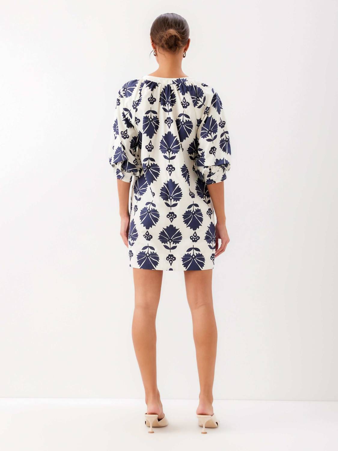 Fifteen Twenty - Women's Brianne Lantern Sleeve Dress