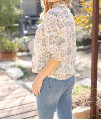 Voy - Women's Floral Eyelet Half Puff Sleeve Top