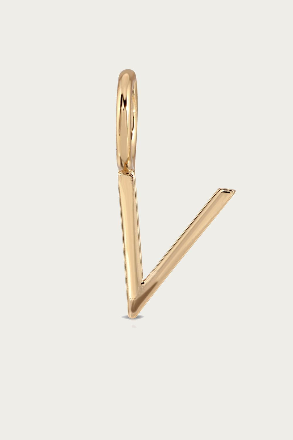 ESSENTIAL LETTERS PENDANT