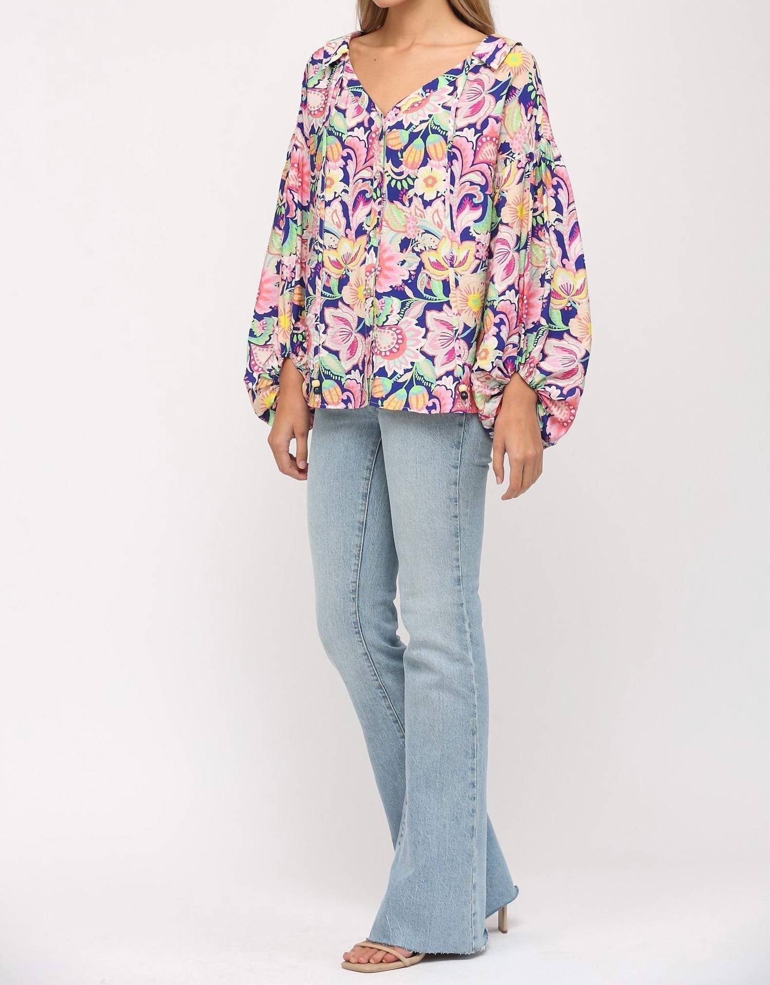 Fate By Lfd - Flower Print Split Neck Blouse
