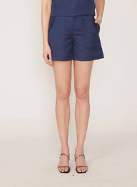GILNER FARRAR Kai Shorts in blue linen - women's shorts - detail view