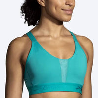 BROOKS Drive Plunge Run Bra in nile green - women's intimate