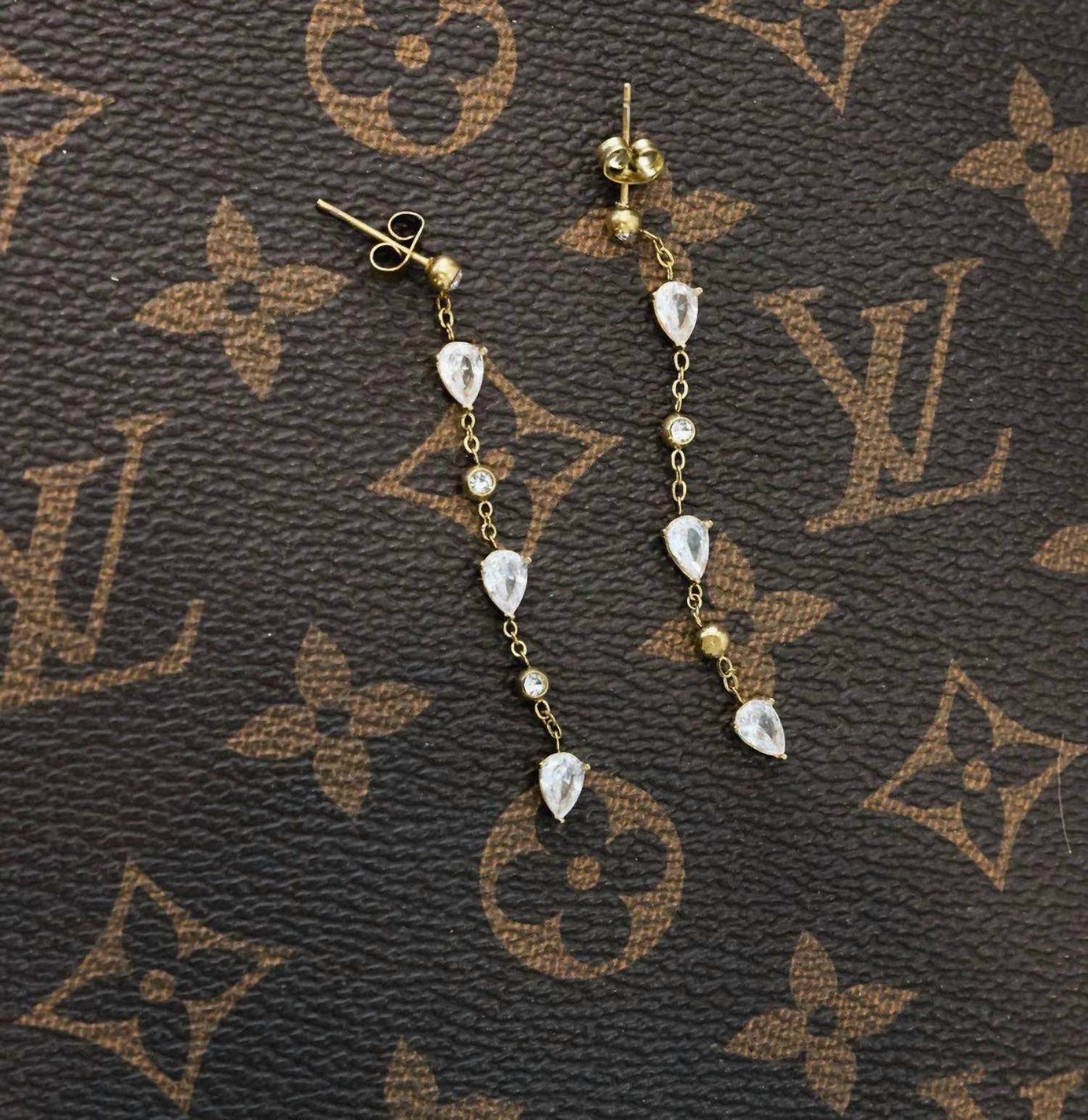 Chansuttpearls - The Sienna Drop Earrings