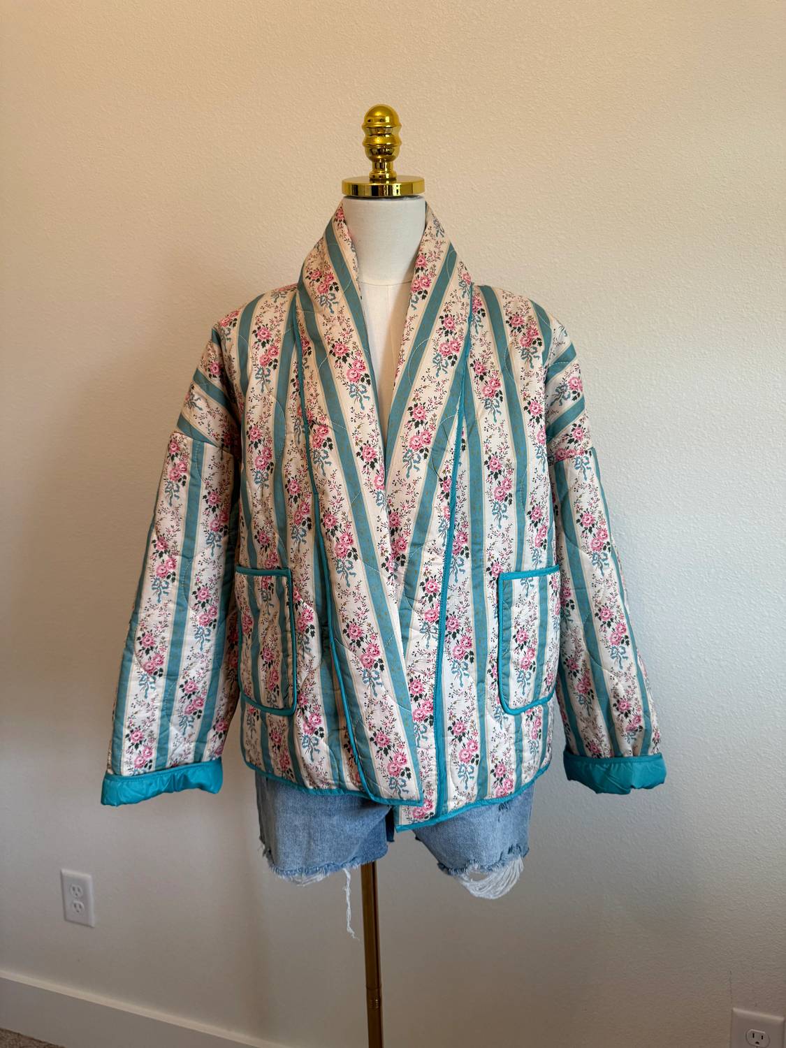 Davi & Dani - Women's Floral Quilted Jacket