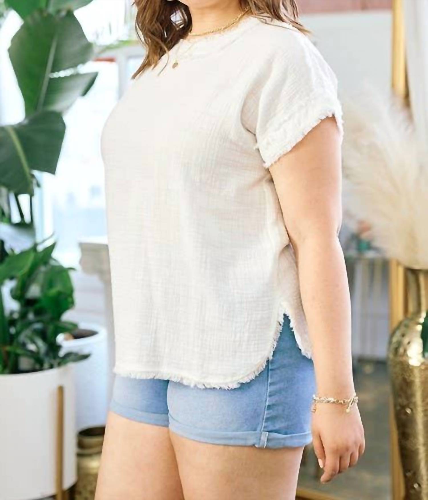 Doe And Rae - Frayed Gauze Top - Plus Size