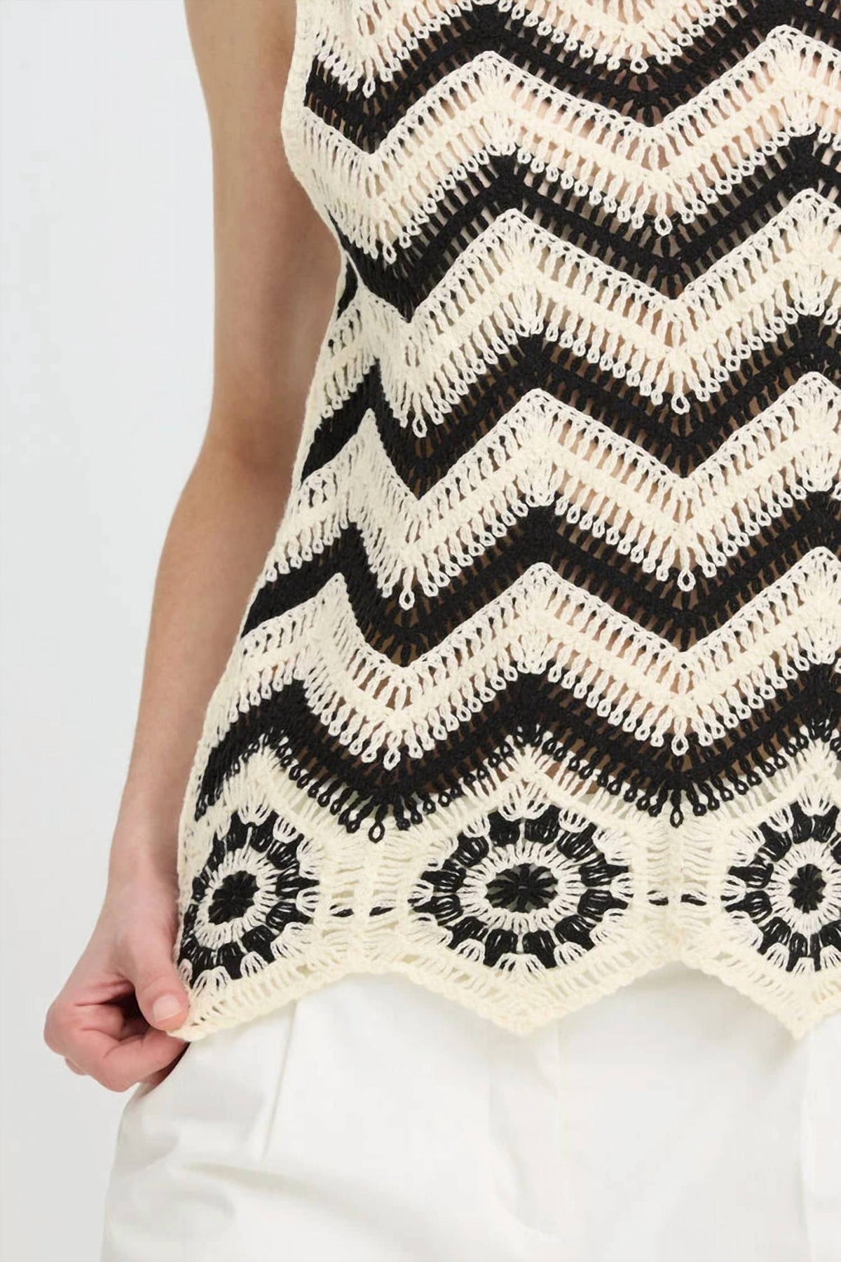 B.Young - Oesra Crochet Tank