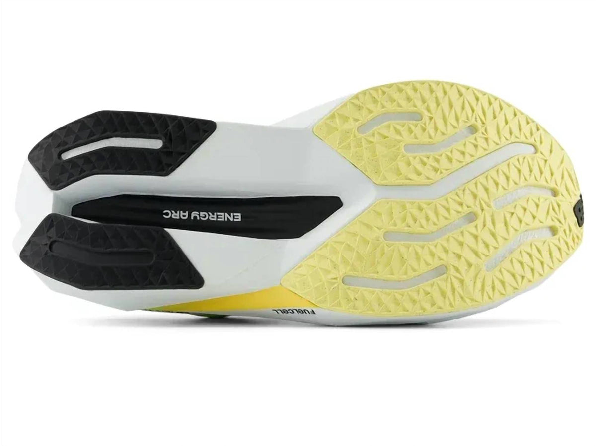 New Balance - Women's Fuelcell Supercomp Trainer V3 Running Shoes