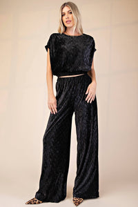 Glam - Britt Round Neck Sleeveless Velvet Pleats Top