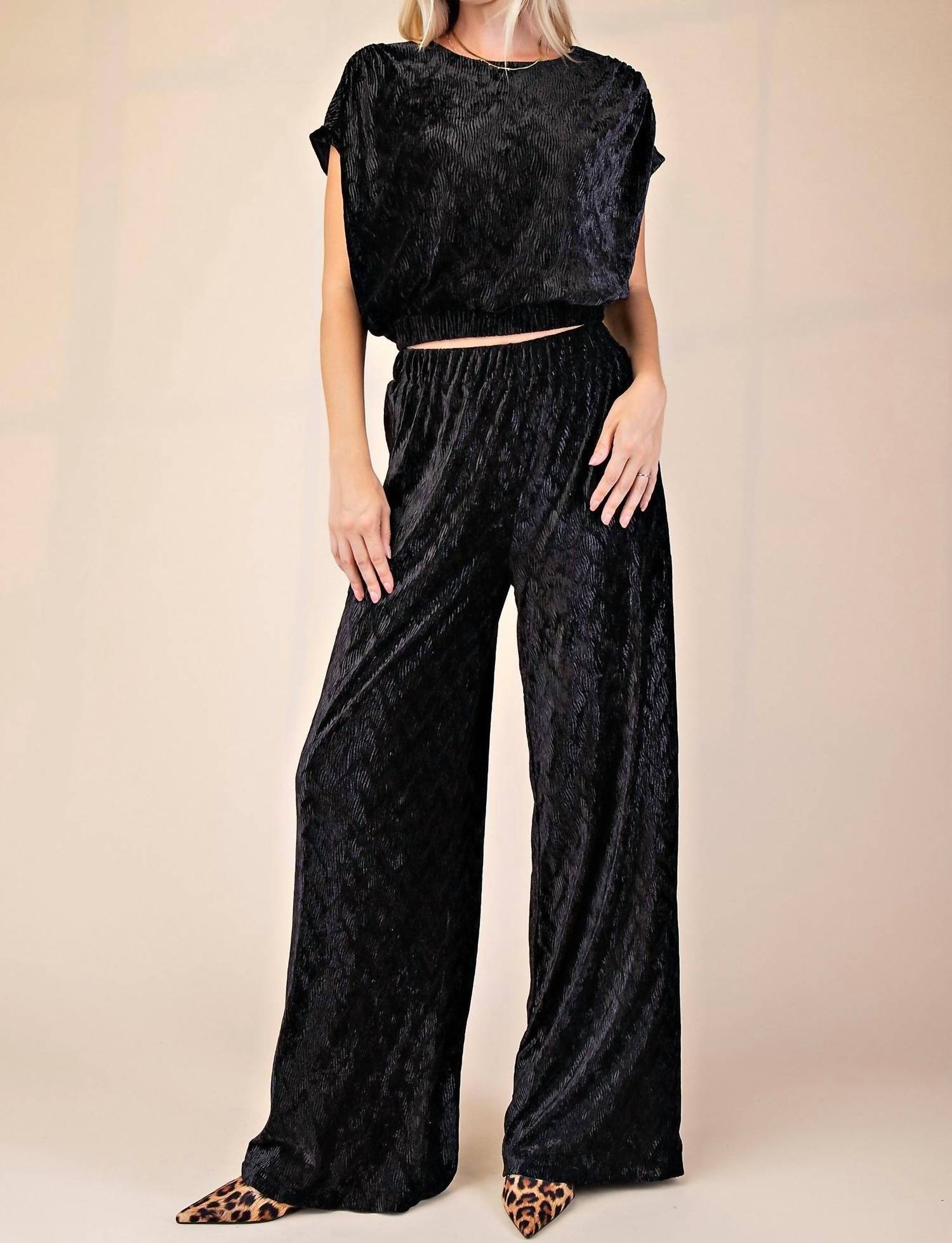 Glam - Britt Round Neck Sleeveless Velvet Pleats Top