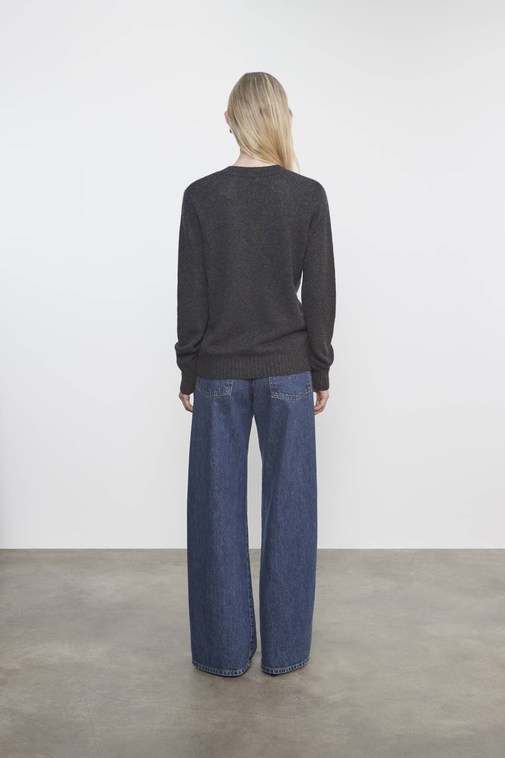 Enza Costa - CASHMERE V-NECK SWEATER