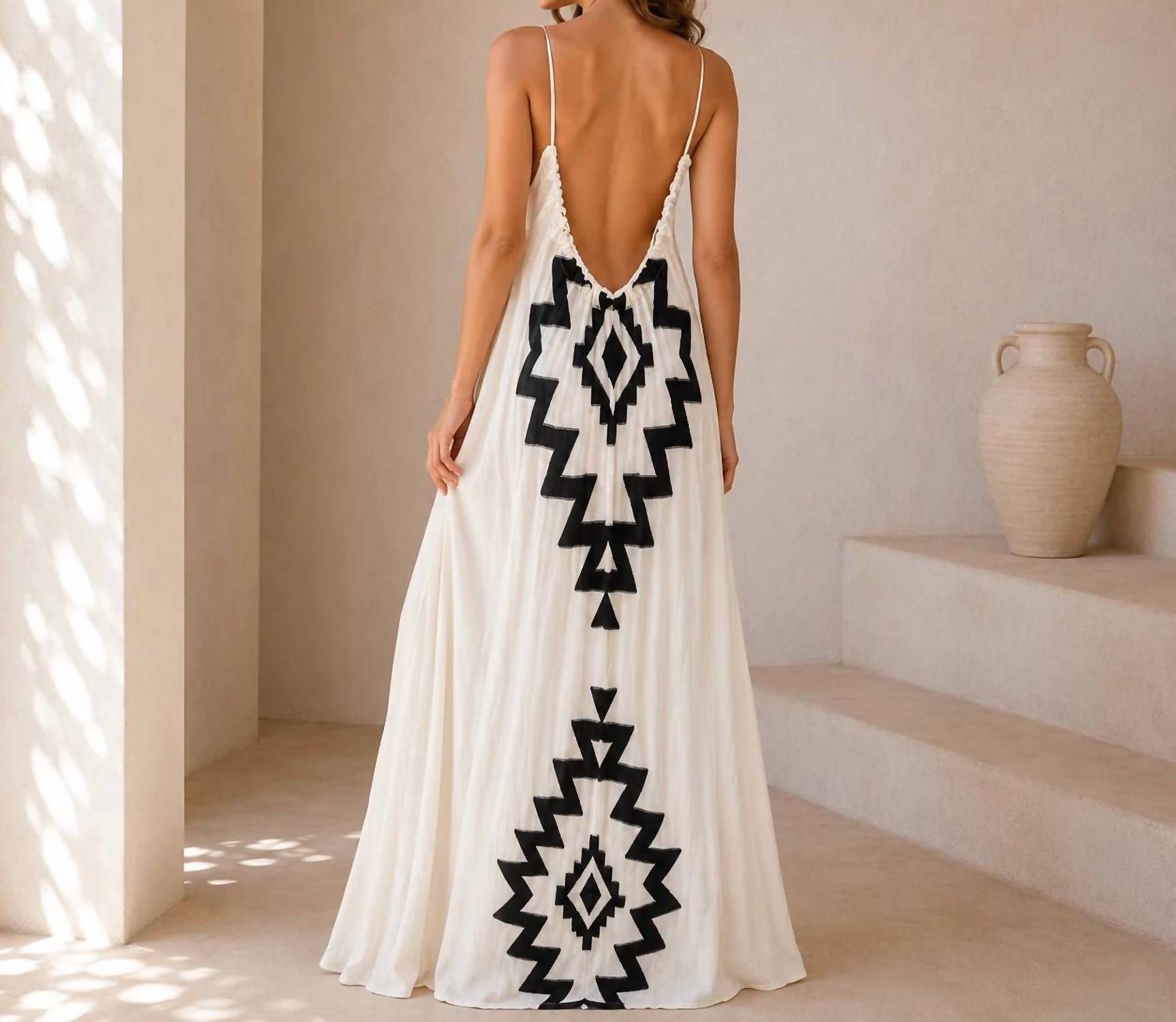 Mystery Resort - Oasis Maxi Dress