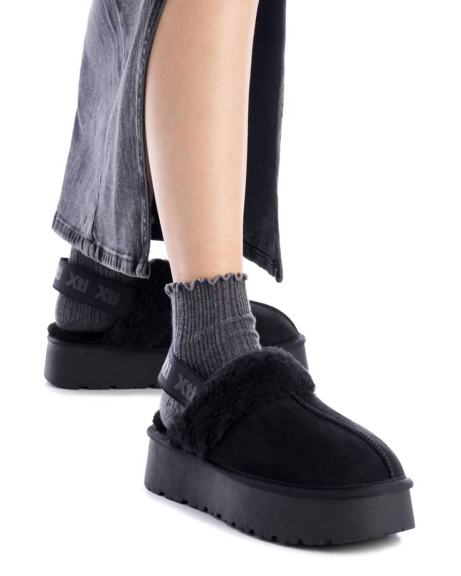 Xti - Women's Winter Clogs