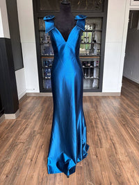 Ashleylauren - Women's Sleeveless Mermaid V-Neckline Dress