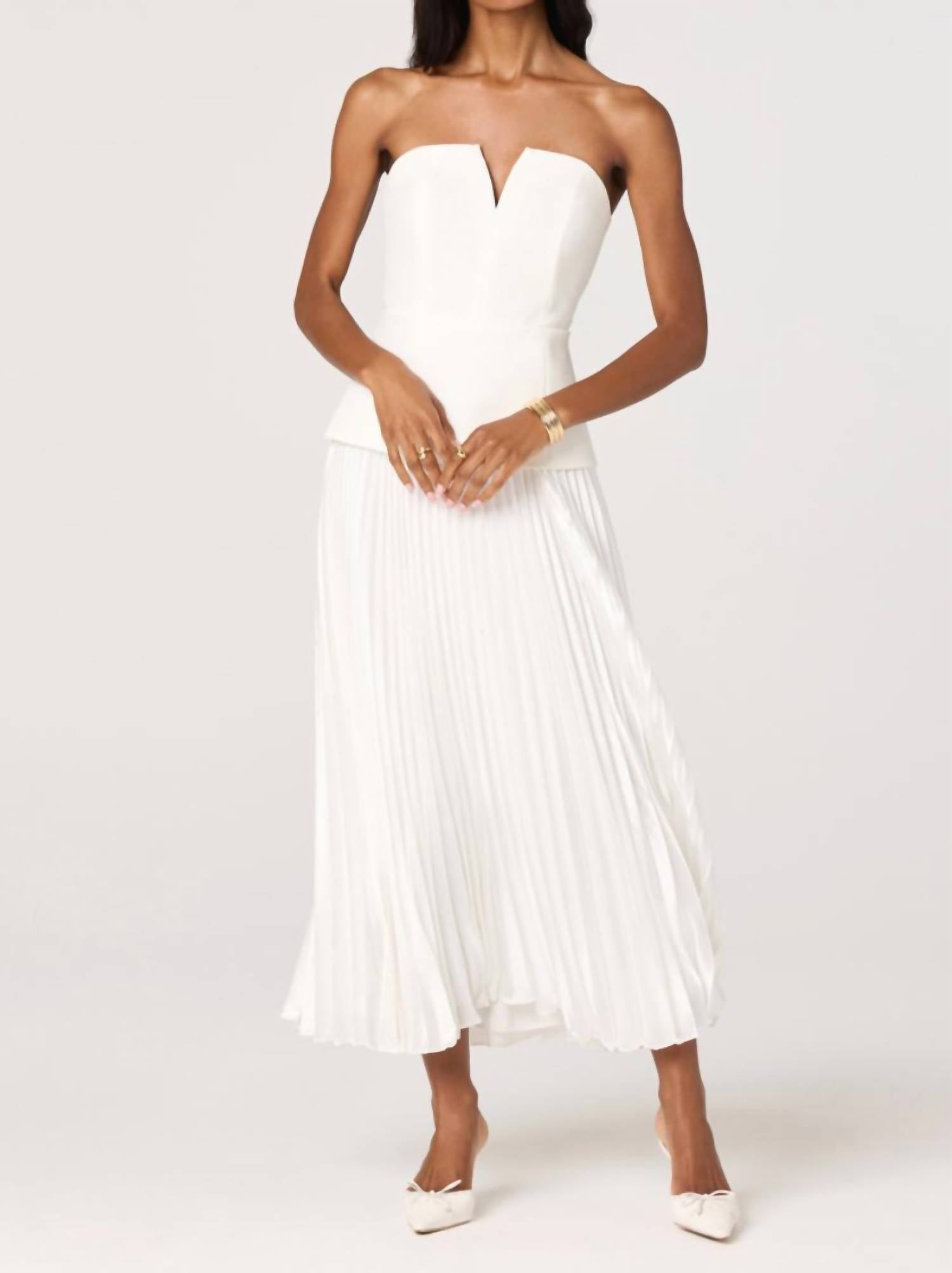 Astr - Aryana Pleated Dress