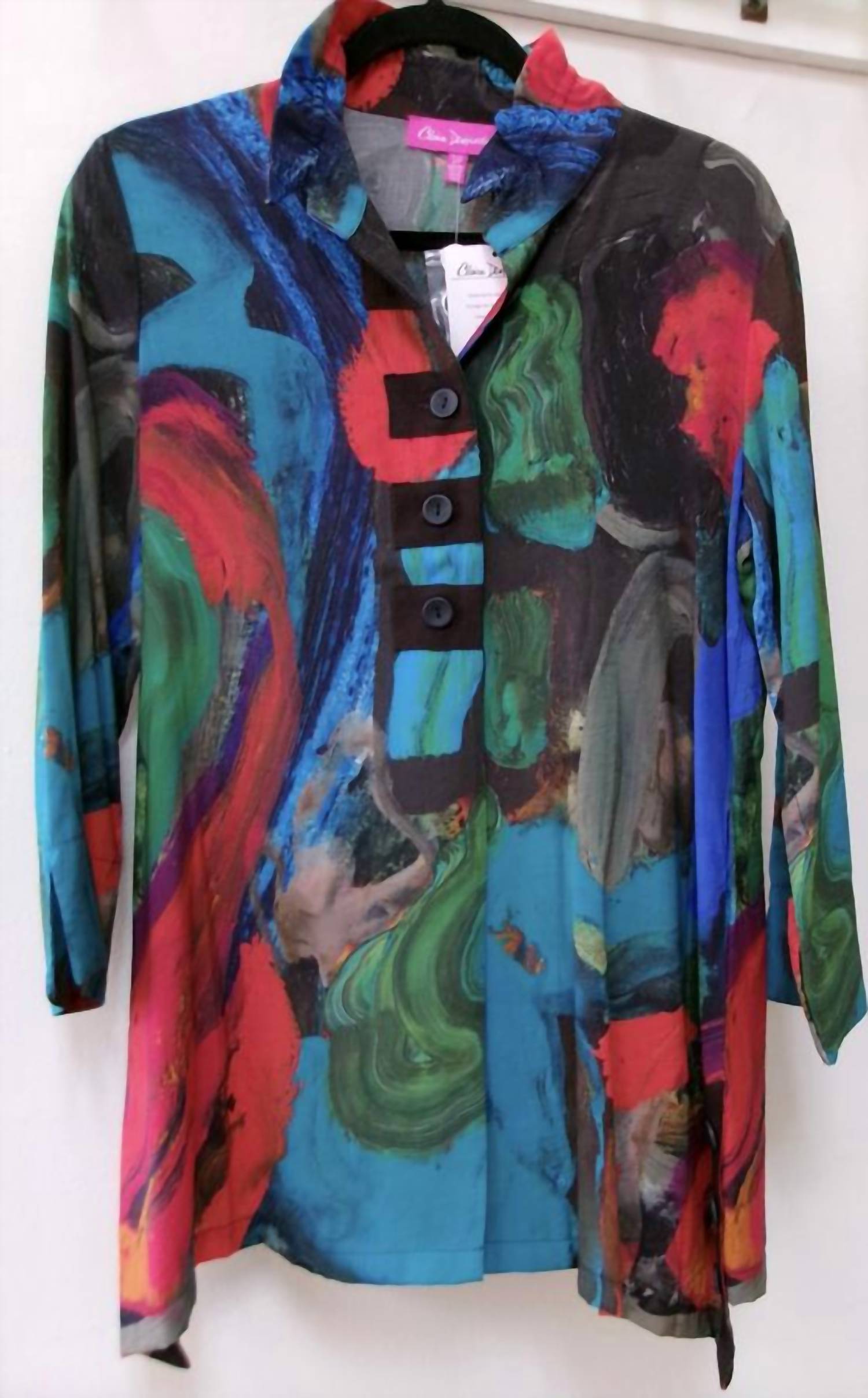 Claire Desjardins - Women's Abstract Button Woven Top