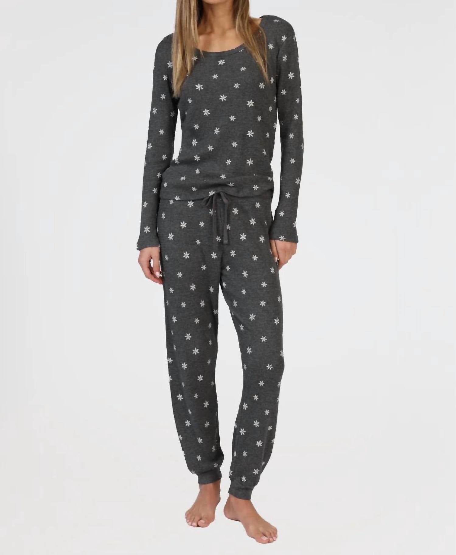 Dylan - Snowflake Thermal Pajamas