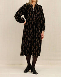 Uqnatu - Popover Long Sleeve Dress