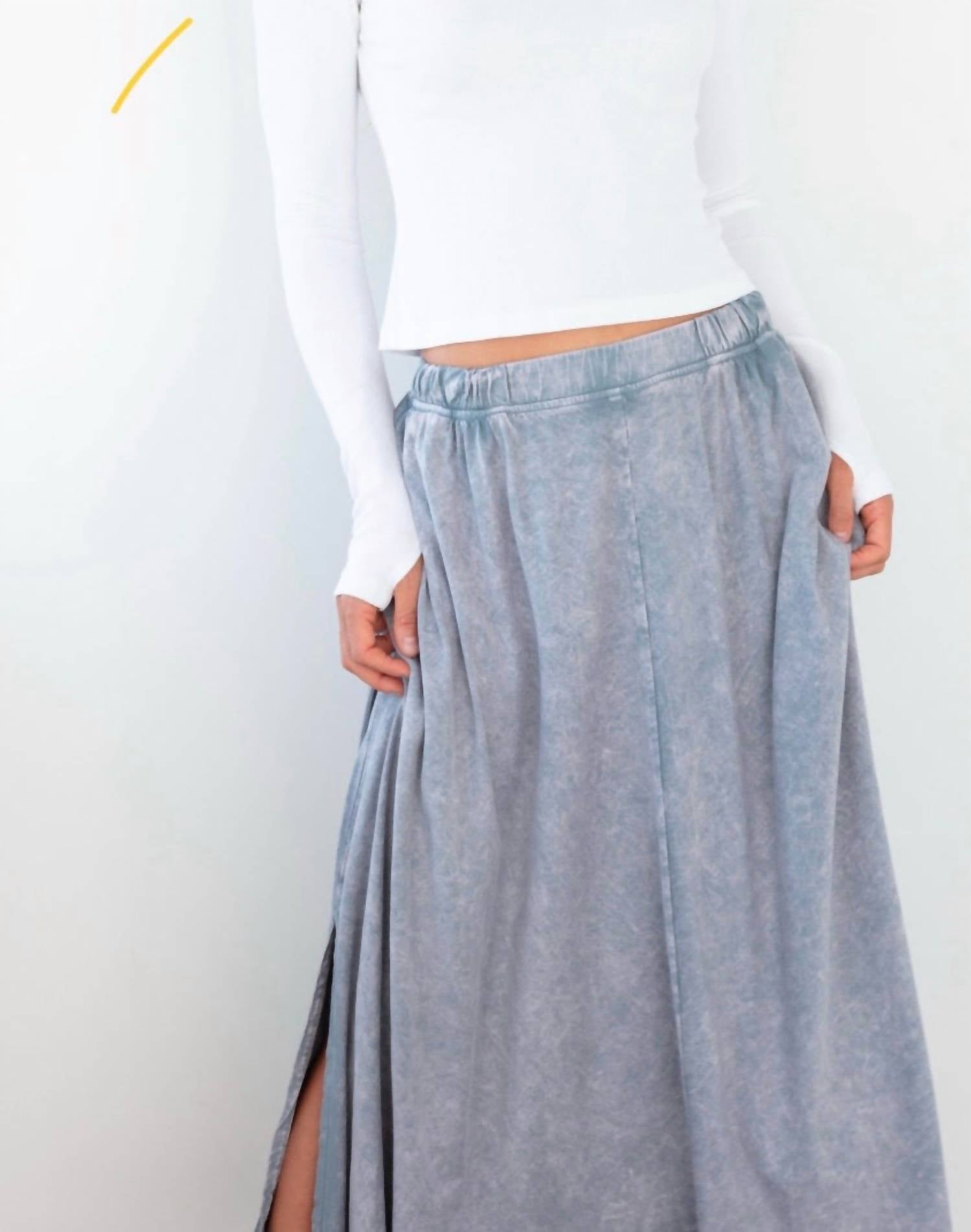 Mila Los Angeles - Linen Skirt