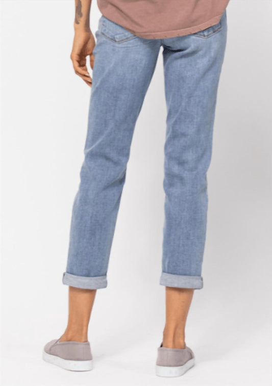 Judy Blue - Mid-Rise Bleach Wash Boyfriend Jean