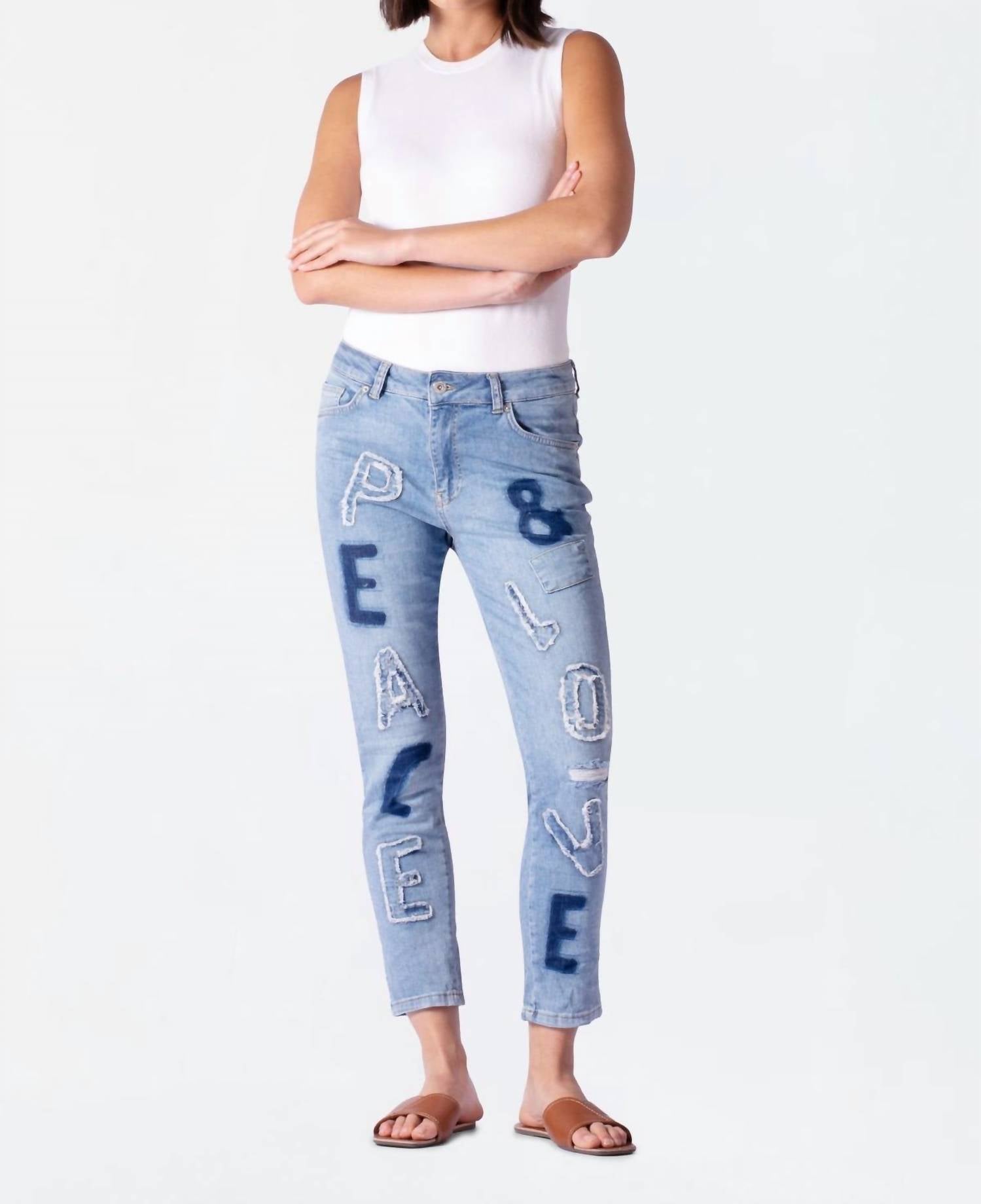 PEACE LOVE JEANS