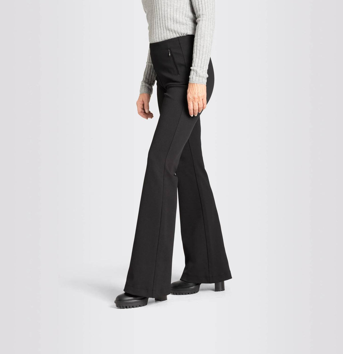 Mac Jeans - Boot Cut Zip Jeans