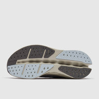 On - Women's Cloudsurfer Max Running Shoe