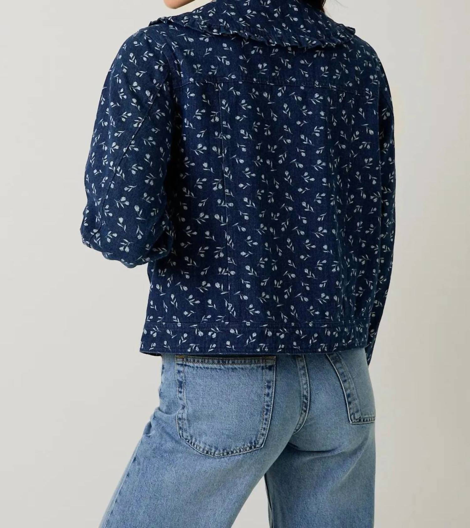 Le Lis - Mckenna Floral Peter Pan Collar Jacket