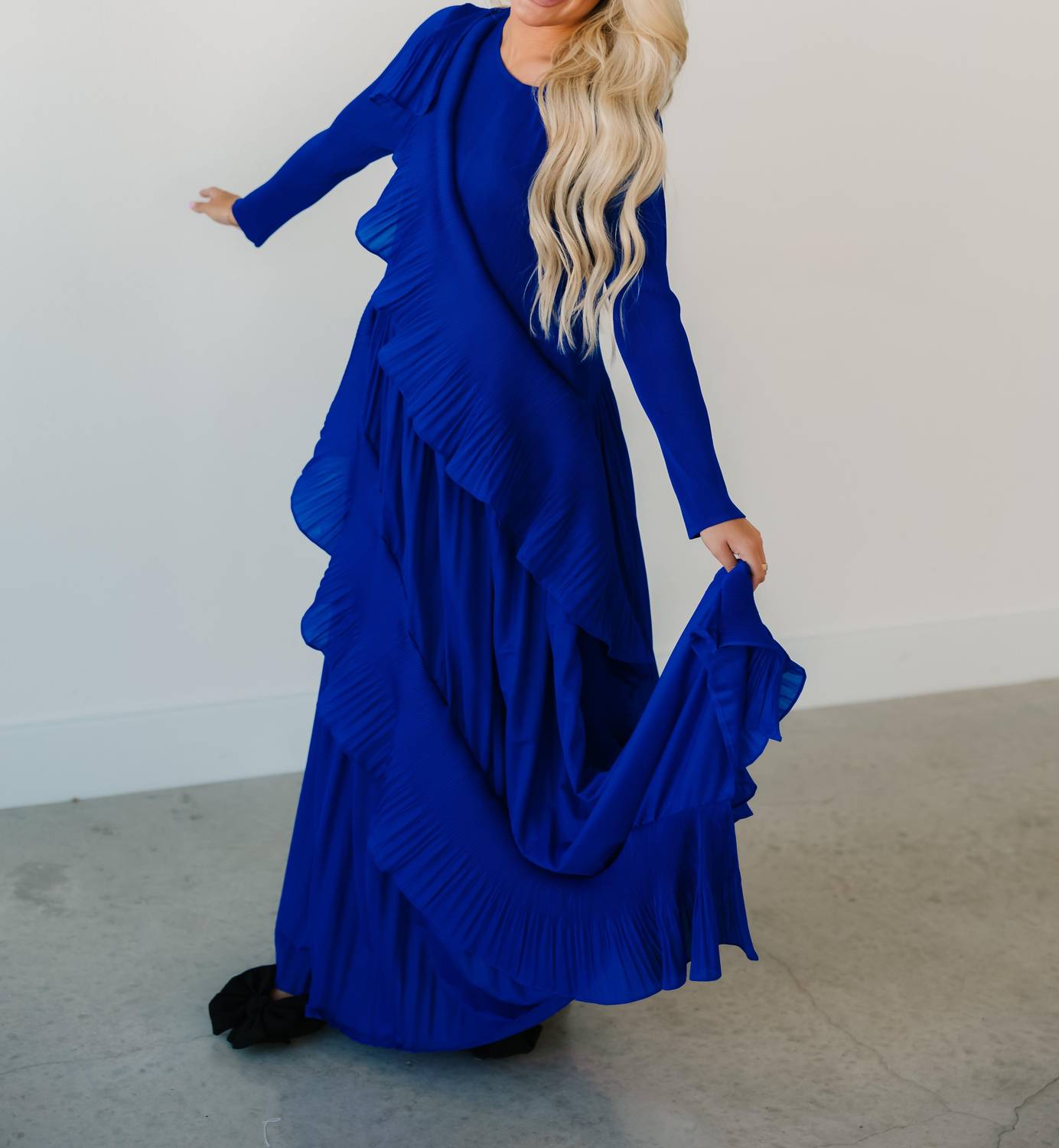 Beulah Asymmetrical Ruffled Details Pleats Maxi Dress in blue - women's dress