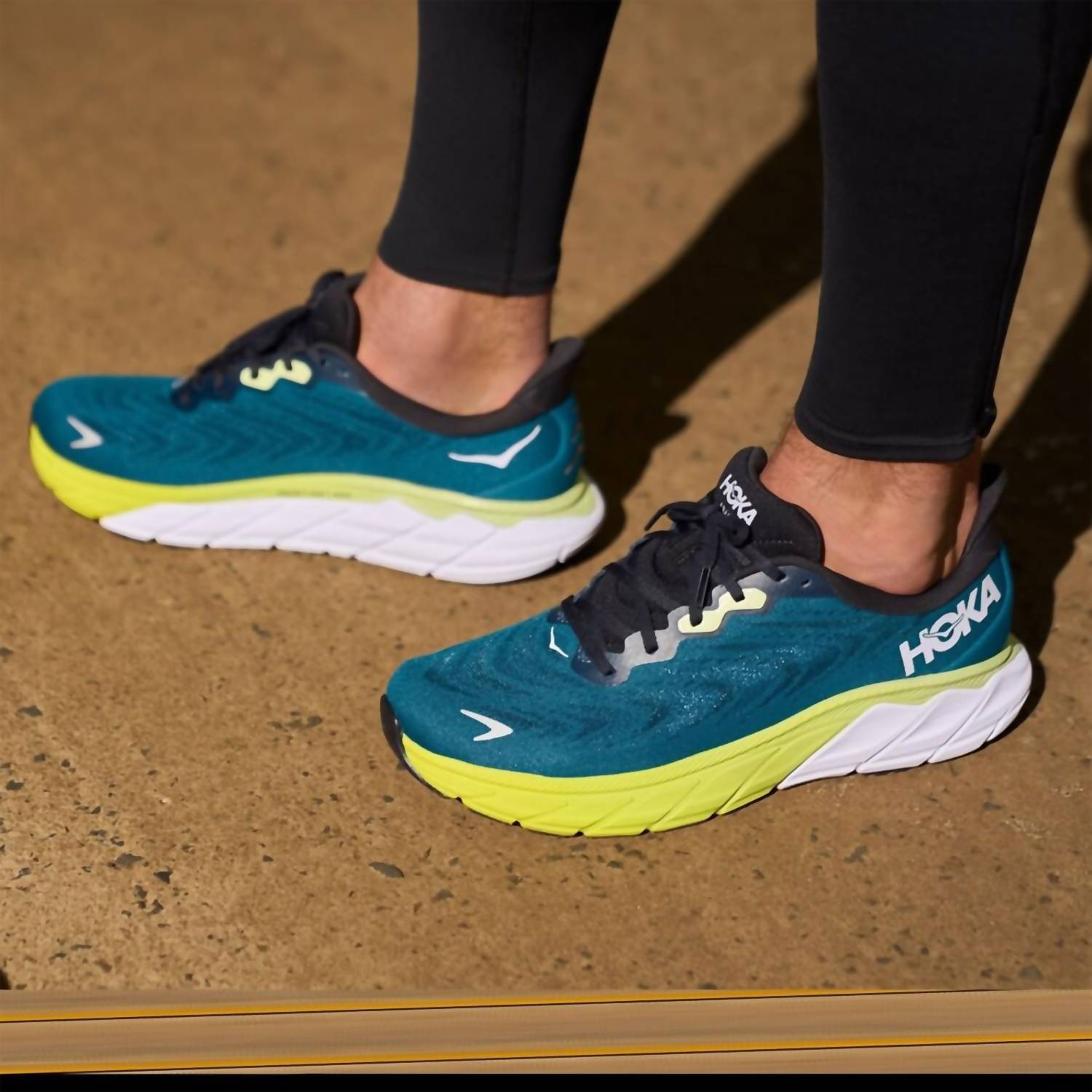 Hoka - Men's Arahi 6 Shoes