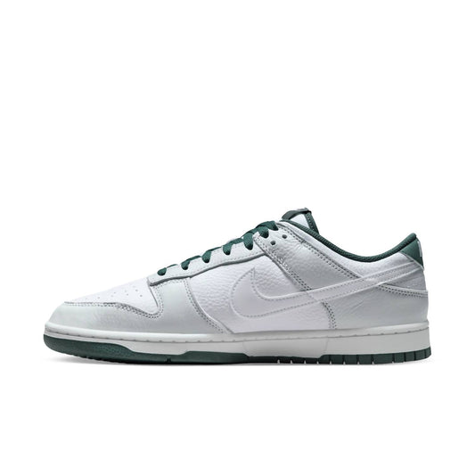 Nike - Men's Dunk Low Retro SE Sneakers