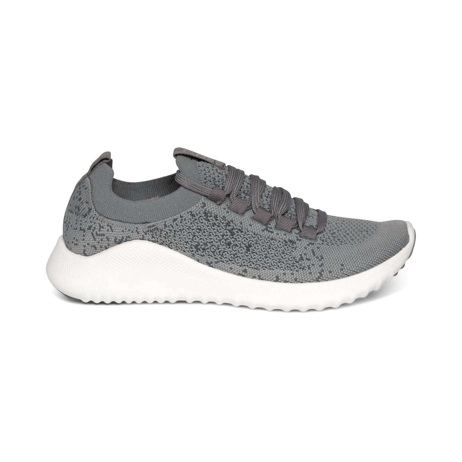 Aetrex - Women's Arch Support Sneaker