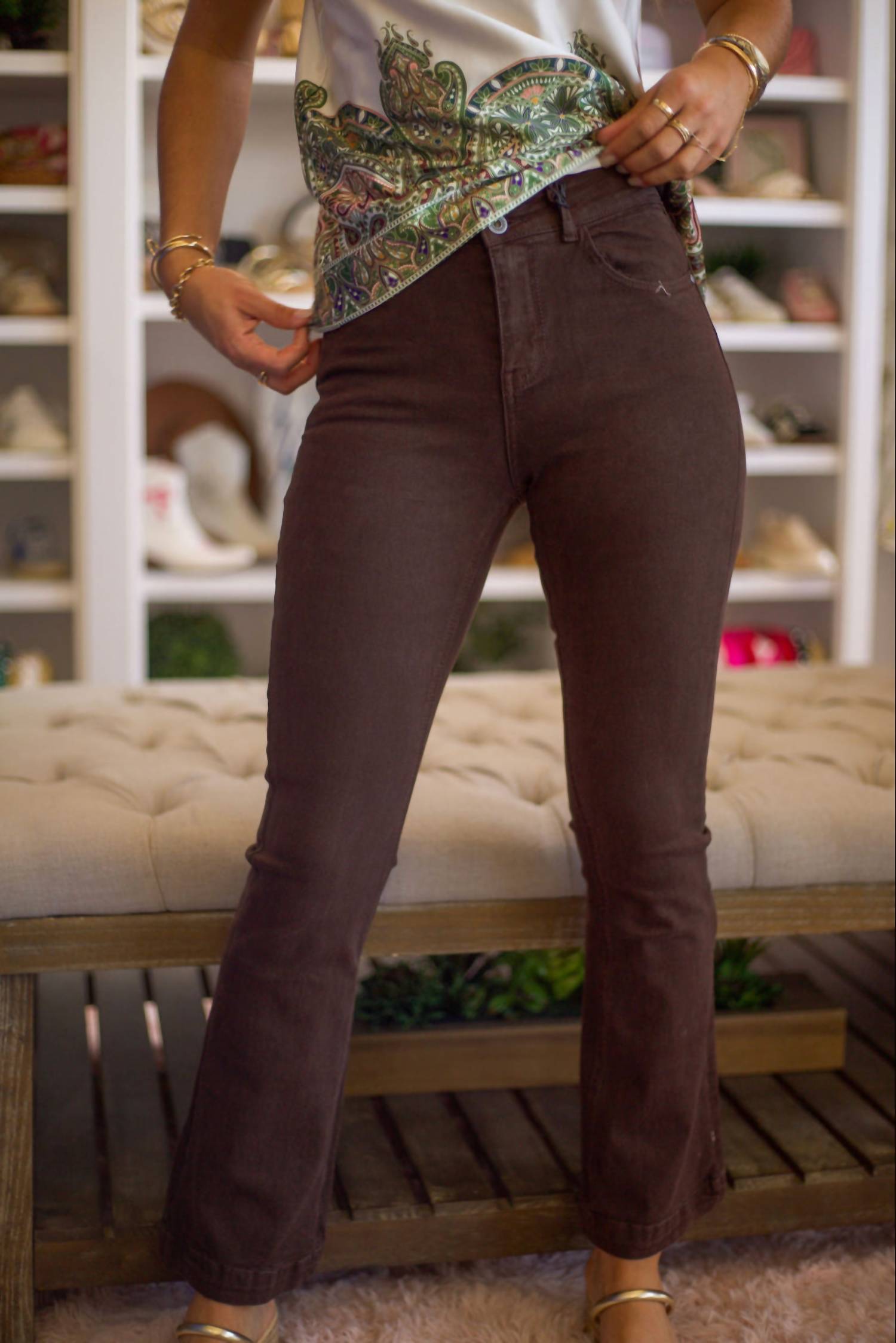 Q2 Skinny Flared Jeans With Double Button Detail in brown - women's jeans