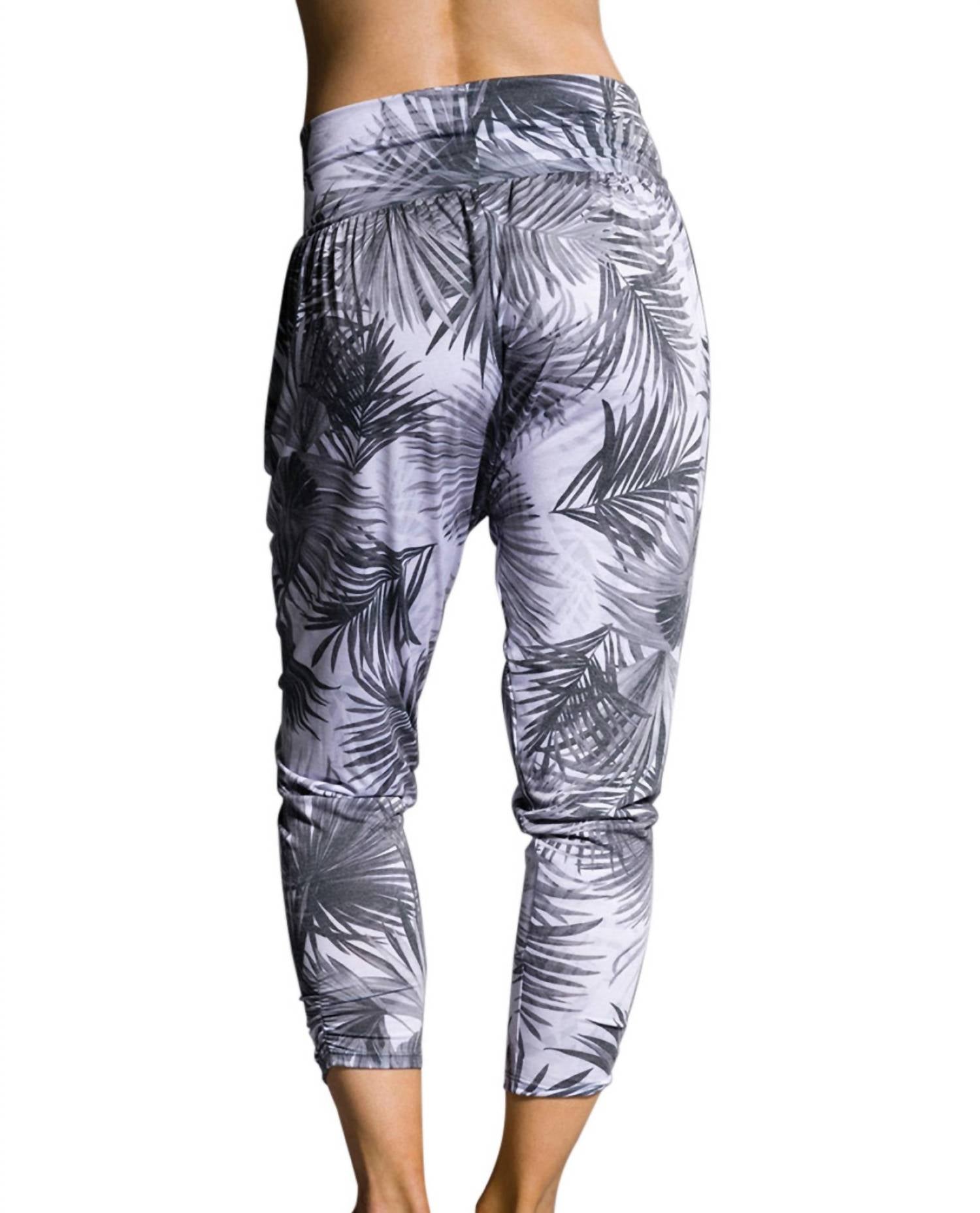 Onzie - Relaxed Fit Harem Pant