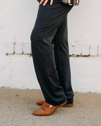 Multiples Women's Slim-sation Relaxed Leg Pant in intgry - women's pants - view 5